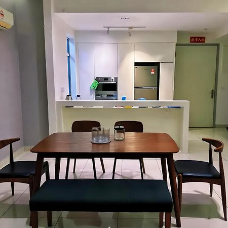 Jazz Service Suites Penang George Town Exteriör bild