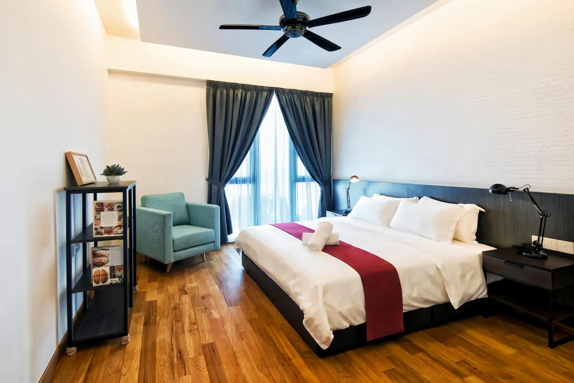 Jazz Service Suites Penang George Town Exteriör bild