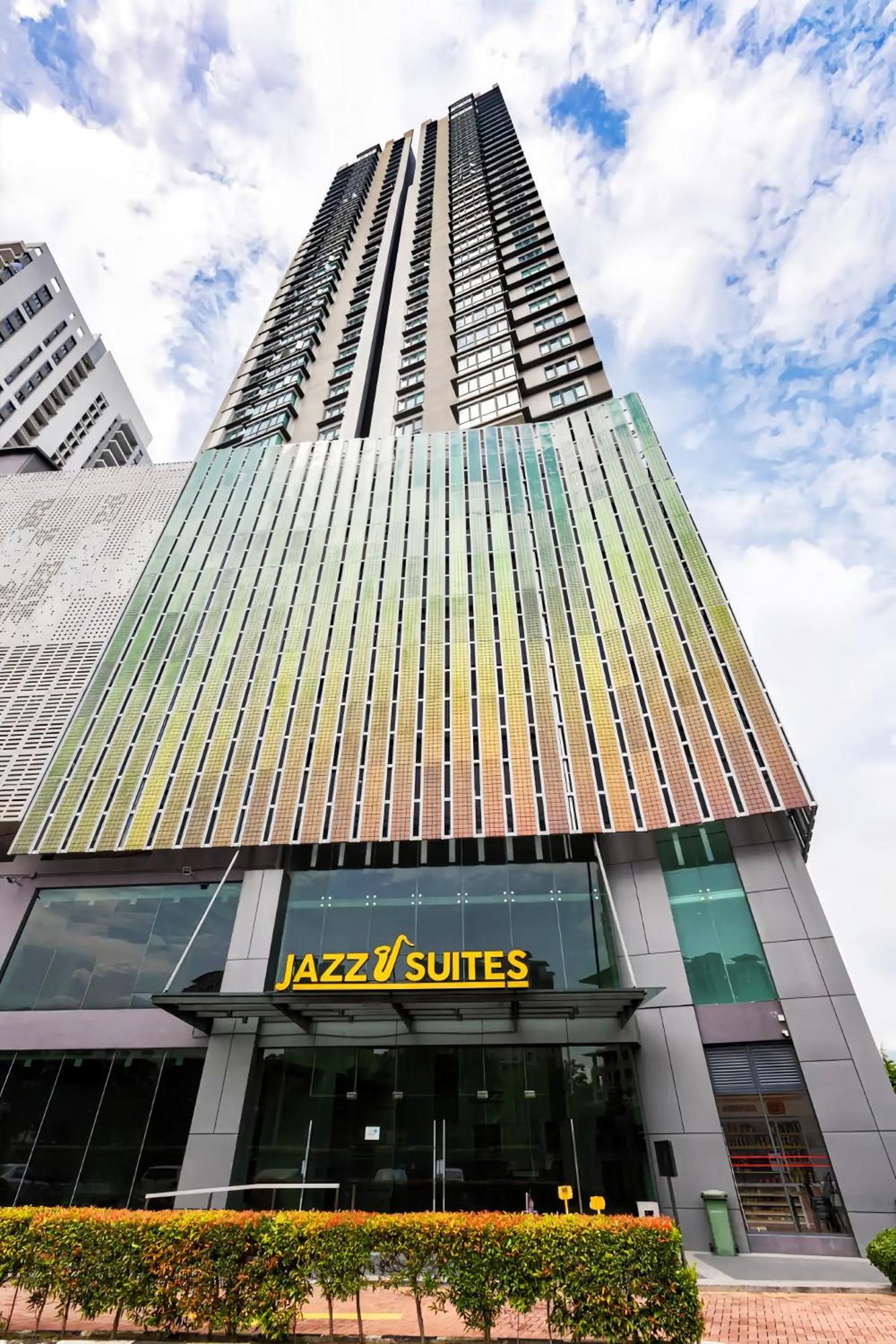 Jazz Service Suites Penang George Town Exteriör bild